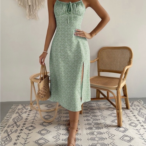 SHEIN Dresses & Skirts - SHEIN Elegant Green Floral Dress